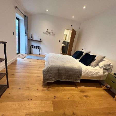 Lavender Retreat Bed & Breakfast Wrexham Ngoại thất bức ảnh